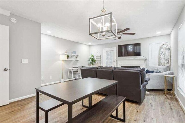 Foto del edificio - 3063 Revere Ct