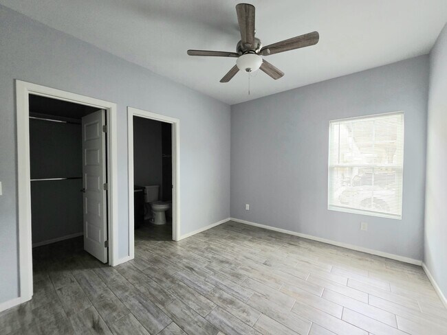 Building Photo - 1514 Quitaca Dr
