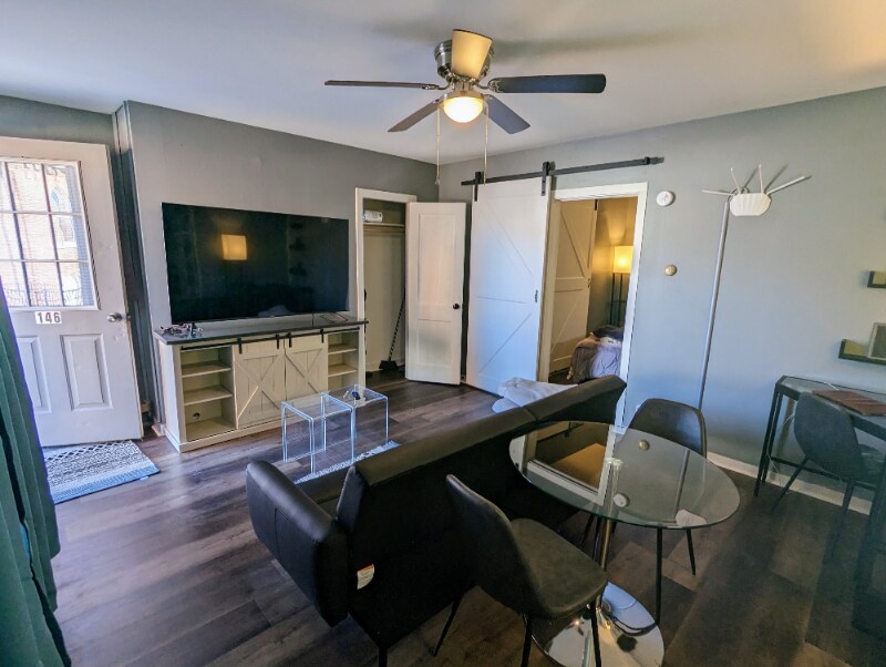 Foto principal - 146 2nd St