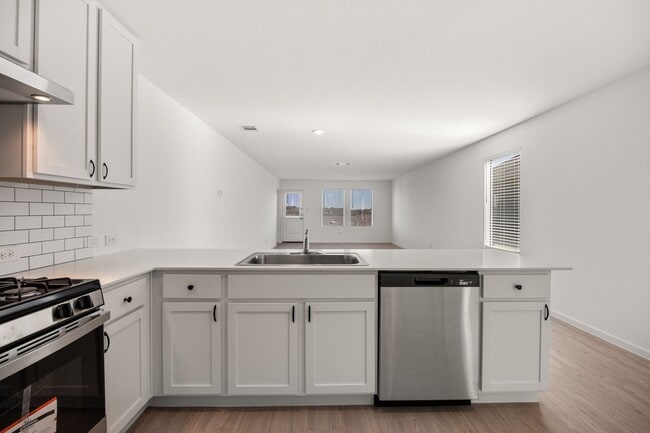 Building Photo - Brand New In Brookmill, Tons of Neighborho...