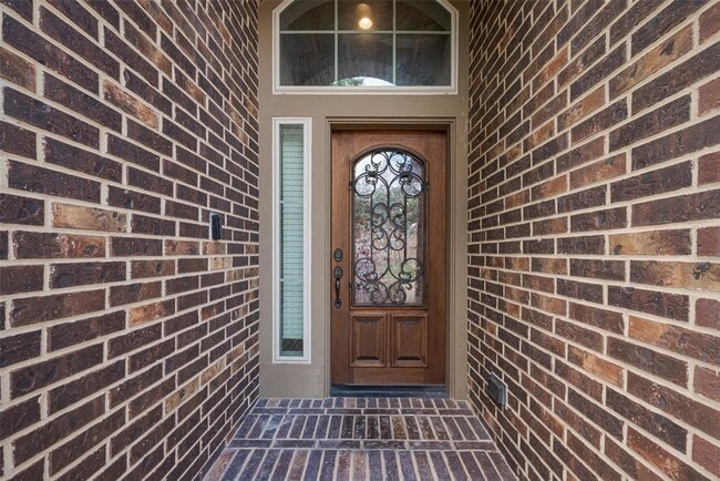 Building Photo - 19 Bear Grove Dr
