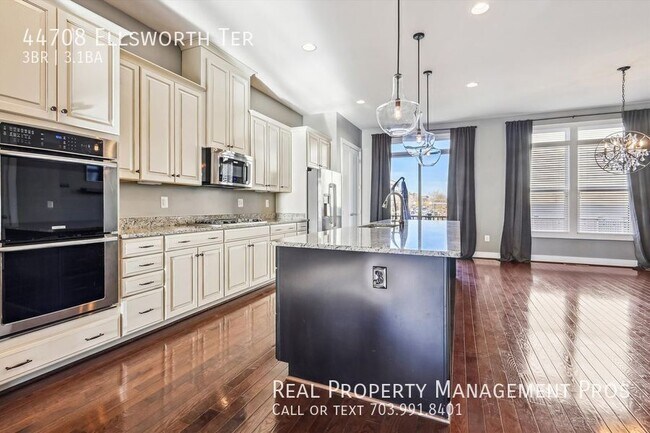 Foto del edificio - 44708 Ellsworth Terrace