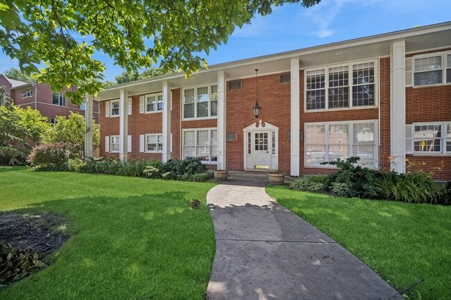 Building Photo - 1777 Dewes St