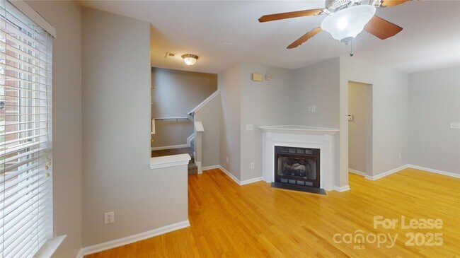 Foto del edificio - 3231 Weston St