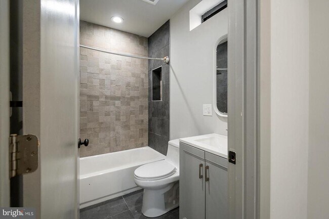 Foto del edificio - 3339 Ridge Ave