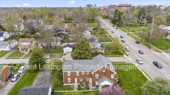 Foto del edificio - 3401 Nicholasville Rd