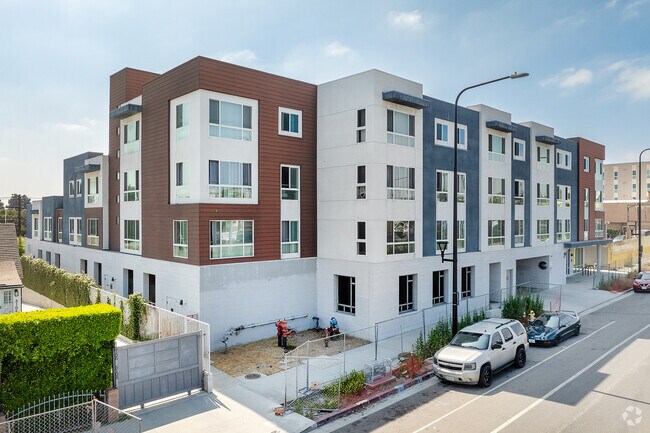 Foto del edificio - Crenshaw Family Apts