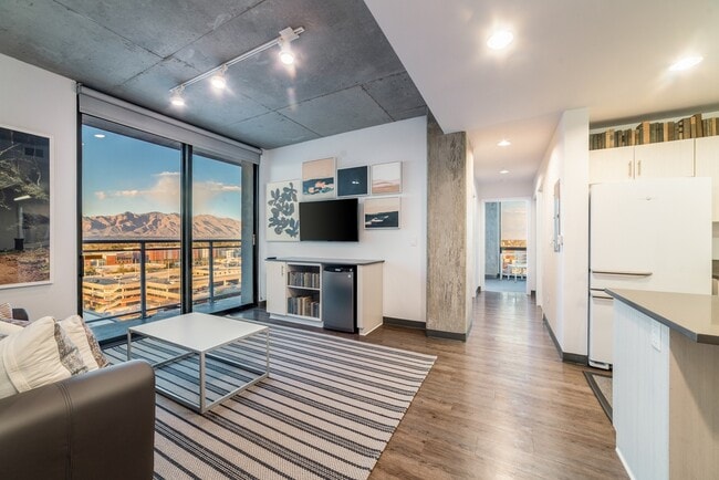 Sol Y Luna - Model Unit #1 - Web Files-4 - The Pacific and Malibu Apartments