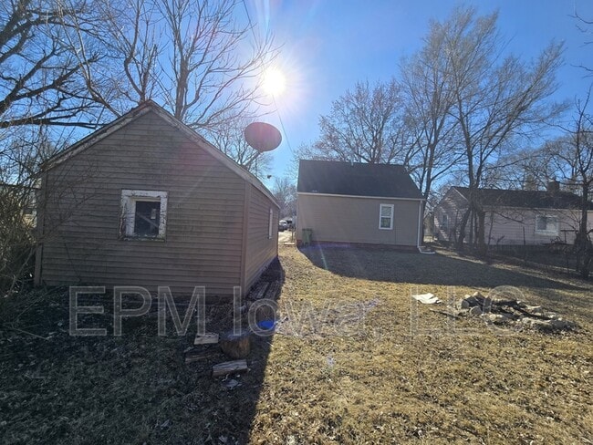 Building Photo - 511 Ricker St