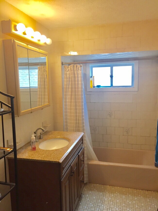 Foto del edificio - 183 College Ave