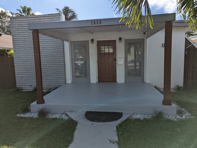 Building Photo - 1650 Jackson St