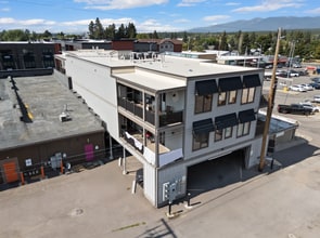 Building Photo - 519 Nucleus Ave