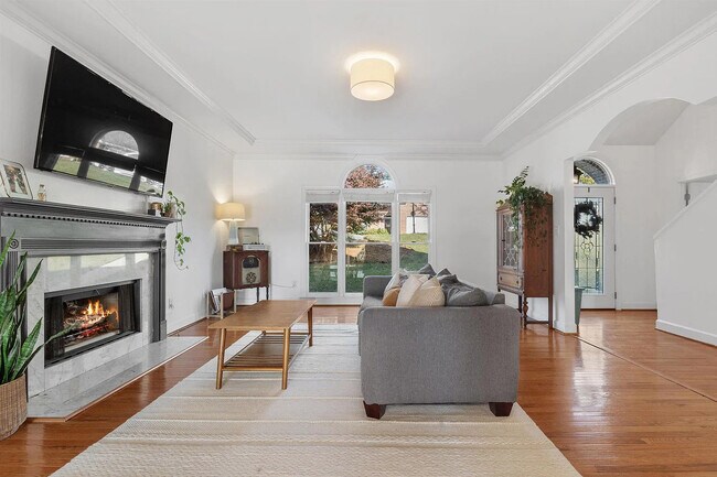 Building Photo - 1565 Bent River Cir