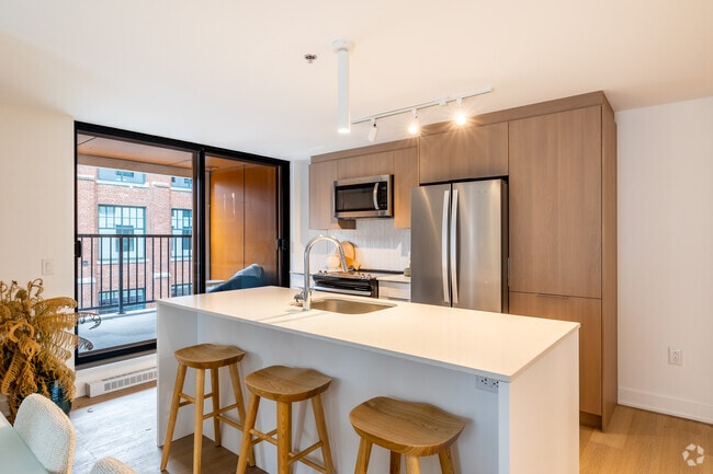2BR, 1BA - 794 SF - Kitchen - Odea Montreal