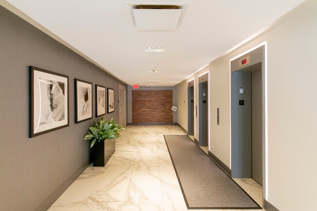 Building Photo - 8 Museum Way
