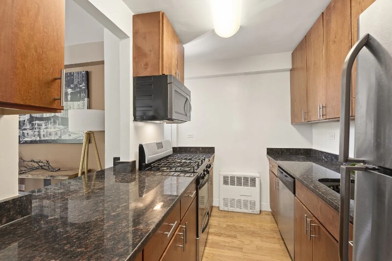 Foto del edificio - 12399 Flatlands Ave