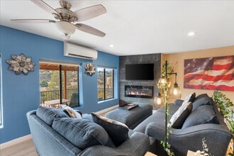 Building Photo - 2402 Desert Willow Dr