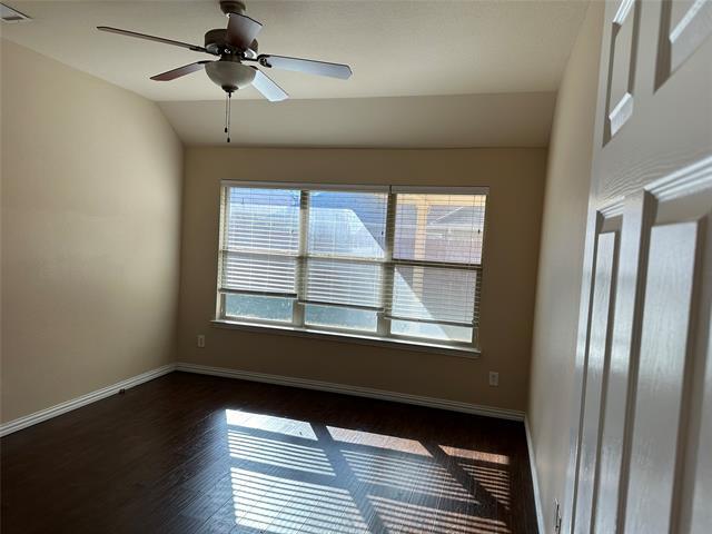 Foto del edificio - 2116 Jasmine Valley Drive