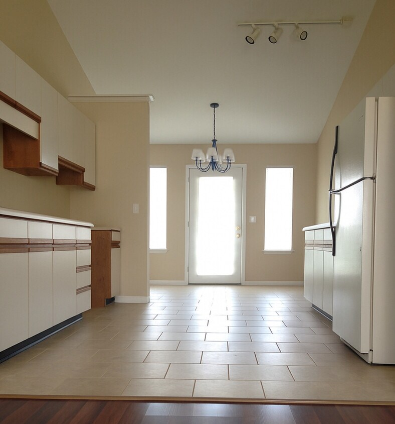 Foto del edificio - 4126 Bridge Ct