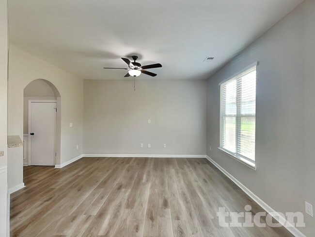 Building Photo - 5547 Union Pointe Pl