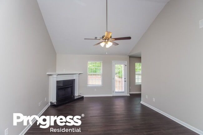Foto del edificio - 5007 Grist Mill Dr