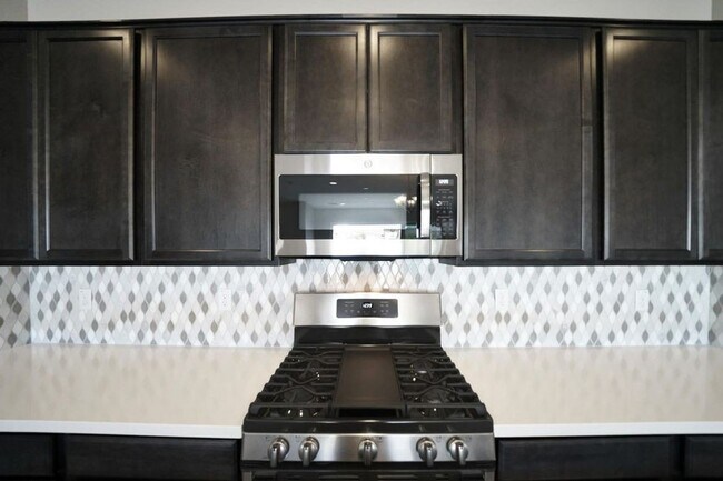 Foto del edificio - LUXURY TOWNHOME IN PHOENIX WITH ROOFTOP DE...