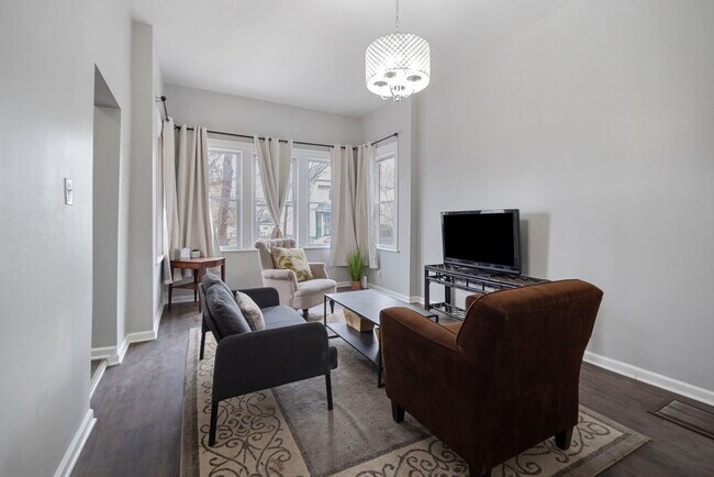 Foto del edificio - 5944 S Princeton Ave