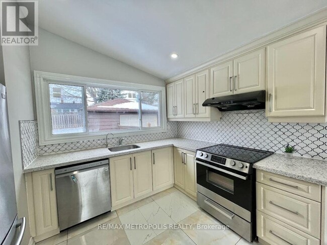 Building Photo - 52 Benleigh Dr