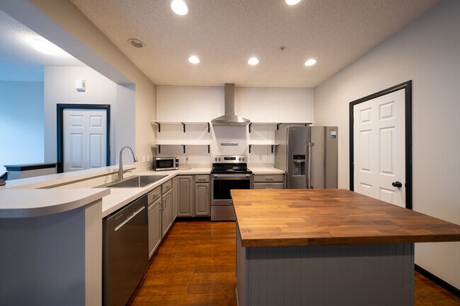 Foto del edificio - 13858 52nd Ave N