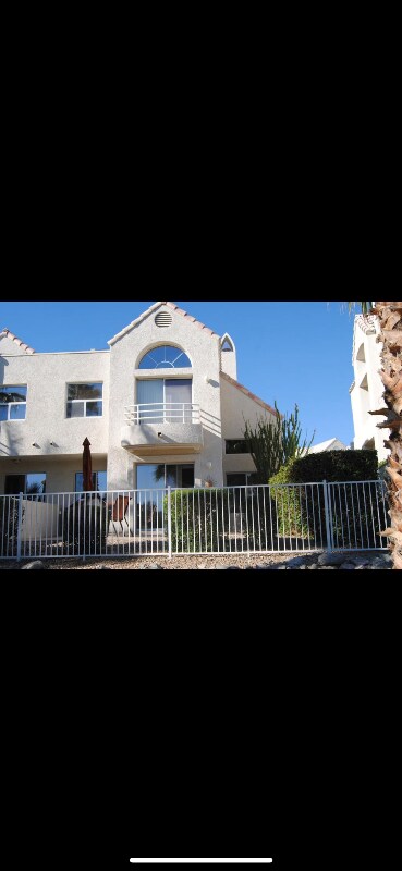 Building Photo - 420 Acoma Blvd S