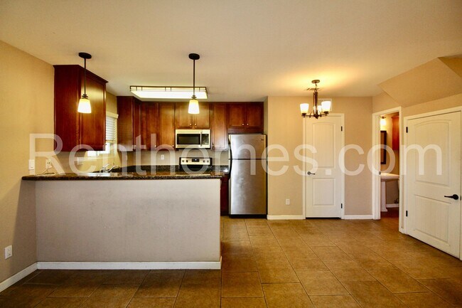 Foto del edificio - San Marcos, 209 Westlake Dr #4, Granite Co...