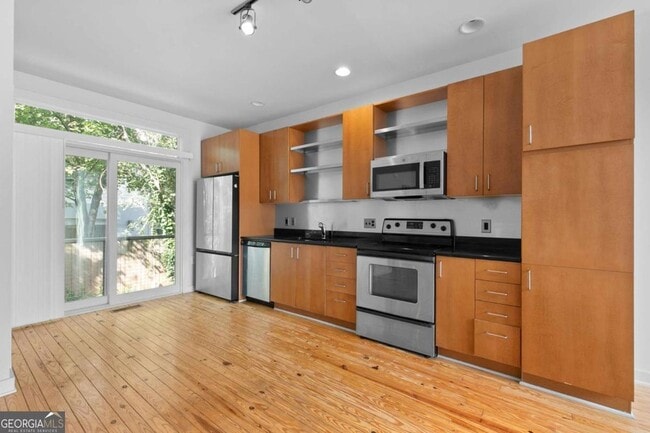 Building Photo - 1302 Noguchi Mews NW