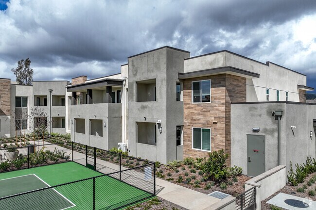 Foto del edificio - The Meadows Seniors Apartments