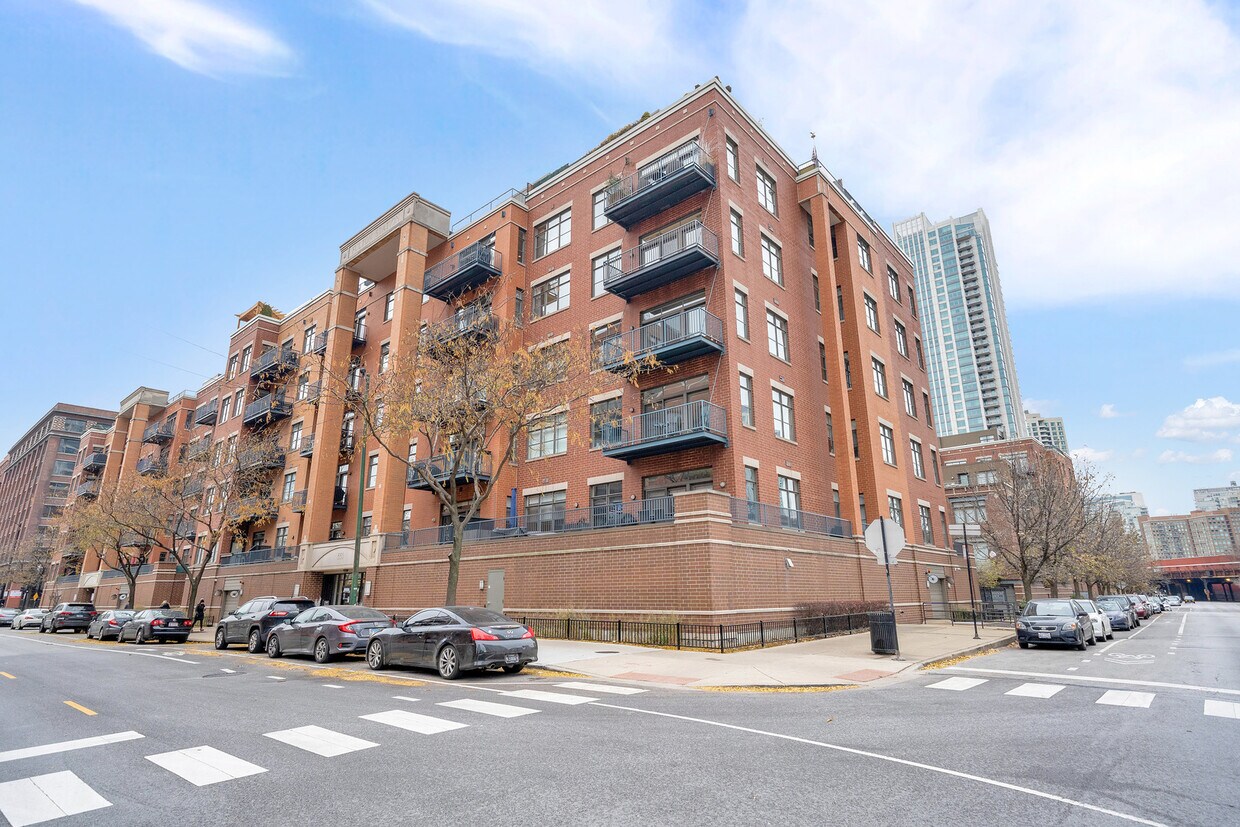 550 W Fulton St Unit 403, Chicago, IL 60661 Condo for Rent in Chicago