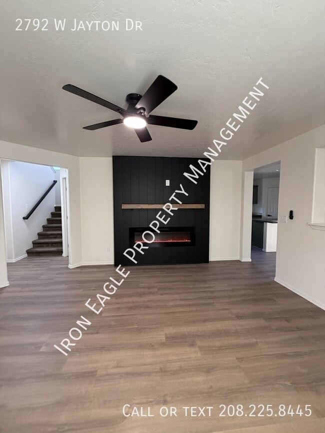 Building Photo - 2792 W Jayton Dr