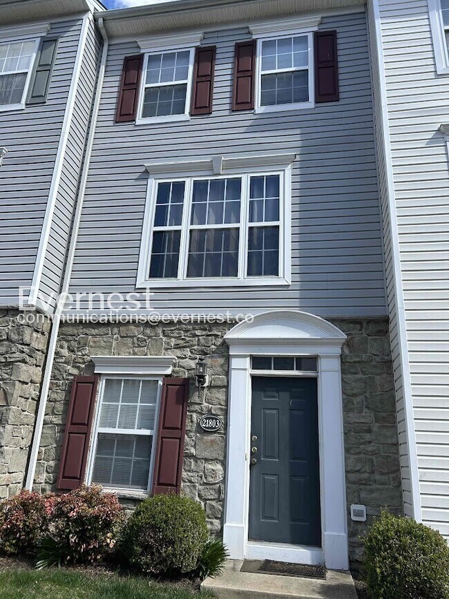 Foto del edificio - 21803 Flanders Ct