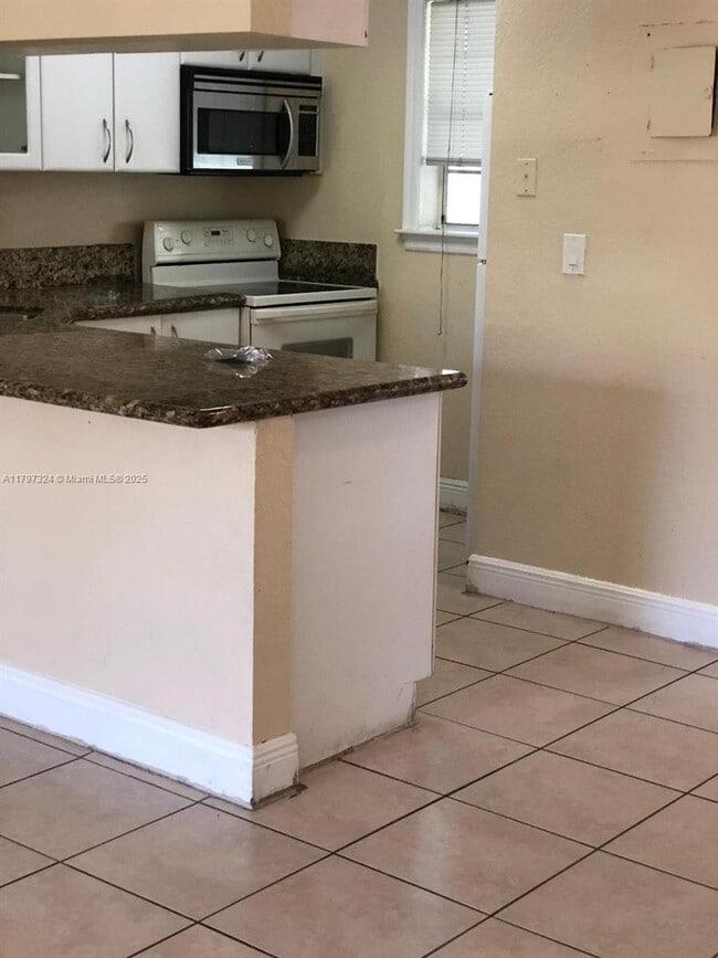 Foto del edificio - 17255 SW 95th Ave