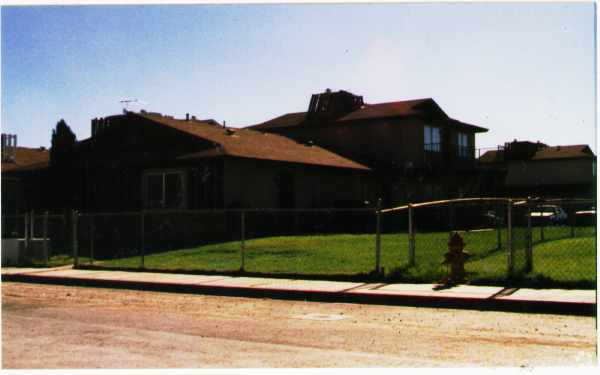 Foto del edificio - 1661 N Lamont St