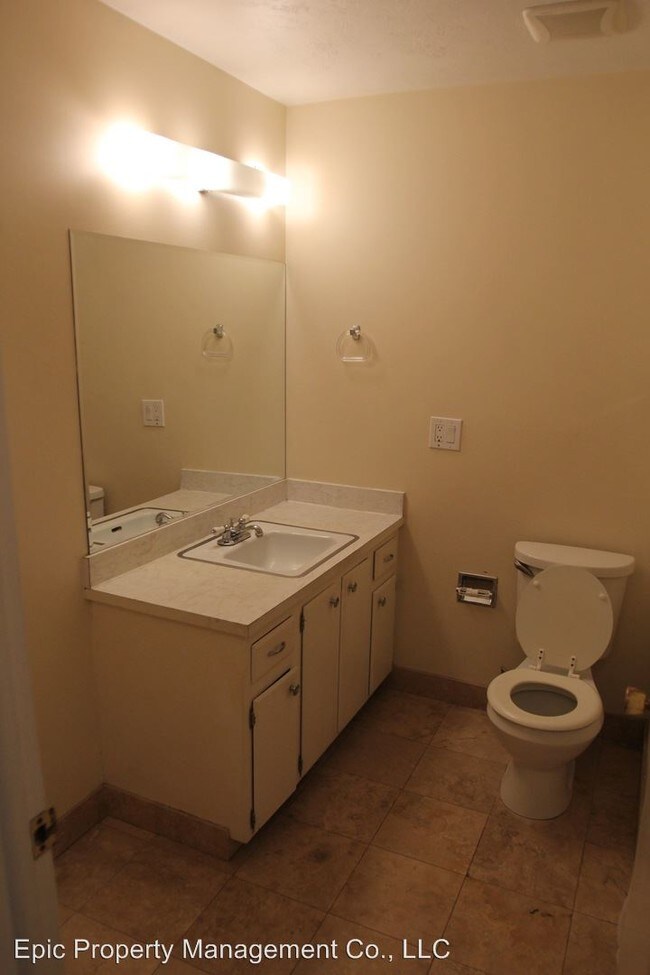 Foto del edificio - 676 W 4800 S