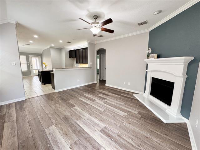 Building Photo - 15925 Alvarado Dr
