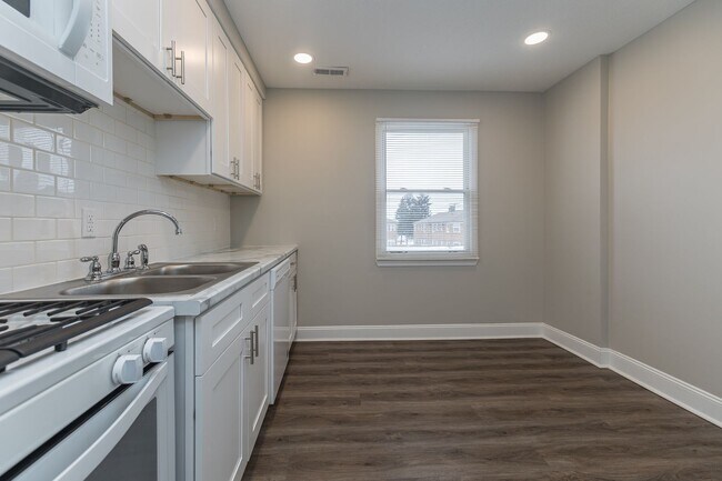 Foto del edificio - NEW UNITS AVAILABLE SOON!