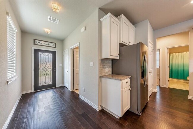 Foto del edificio - 138 Silktassel Way