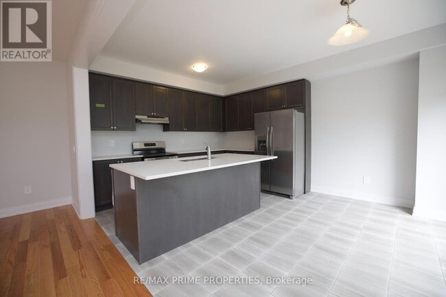 Building Photo - 41 Walters St