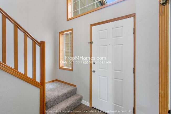Foto del edificio - Three Bedroom Townhouse in the Heart of Hi...