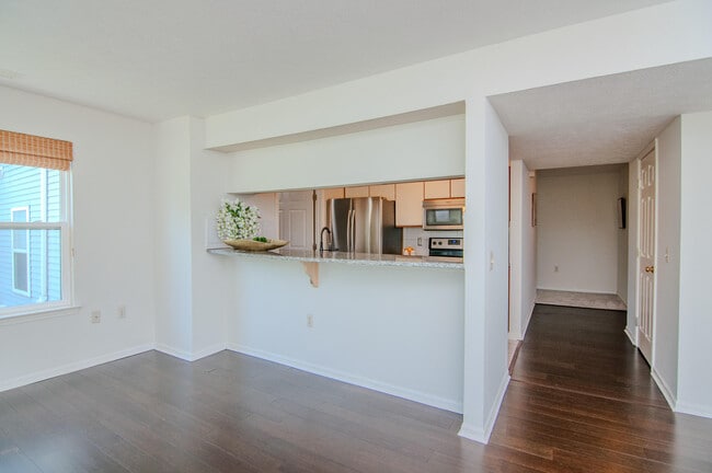 Building Photo - 1704 Weatherstone Dr