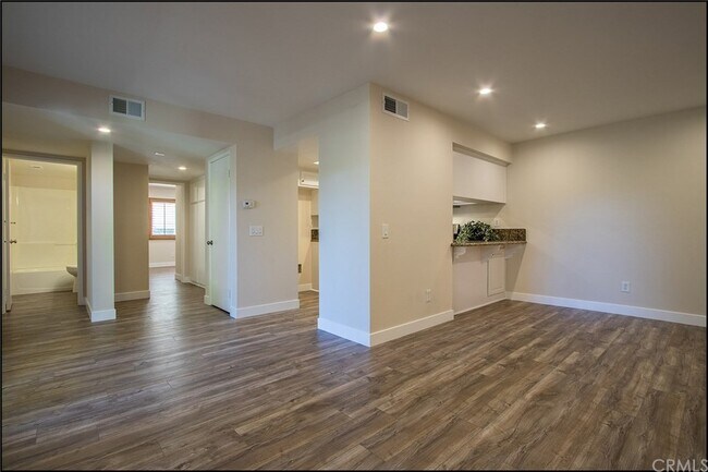 Living and Dining - 25901 Portofino
