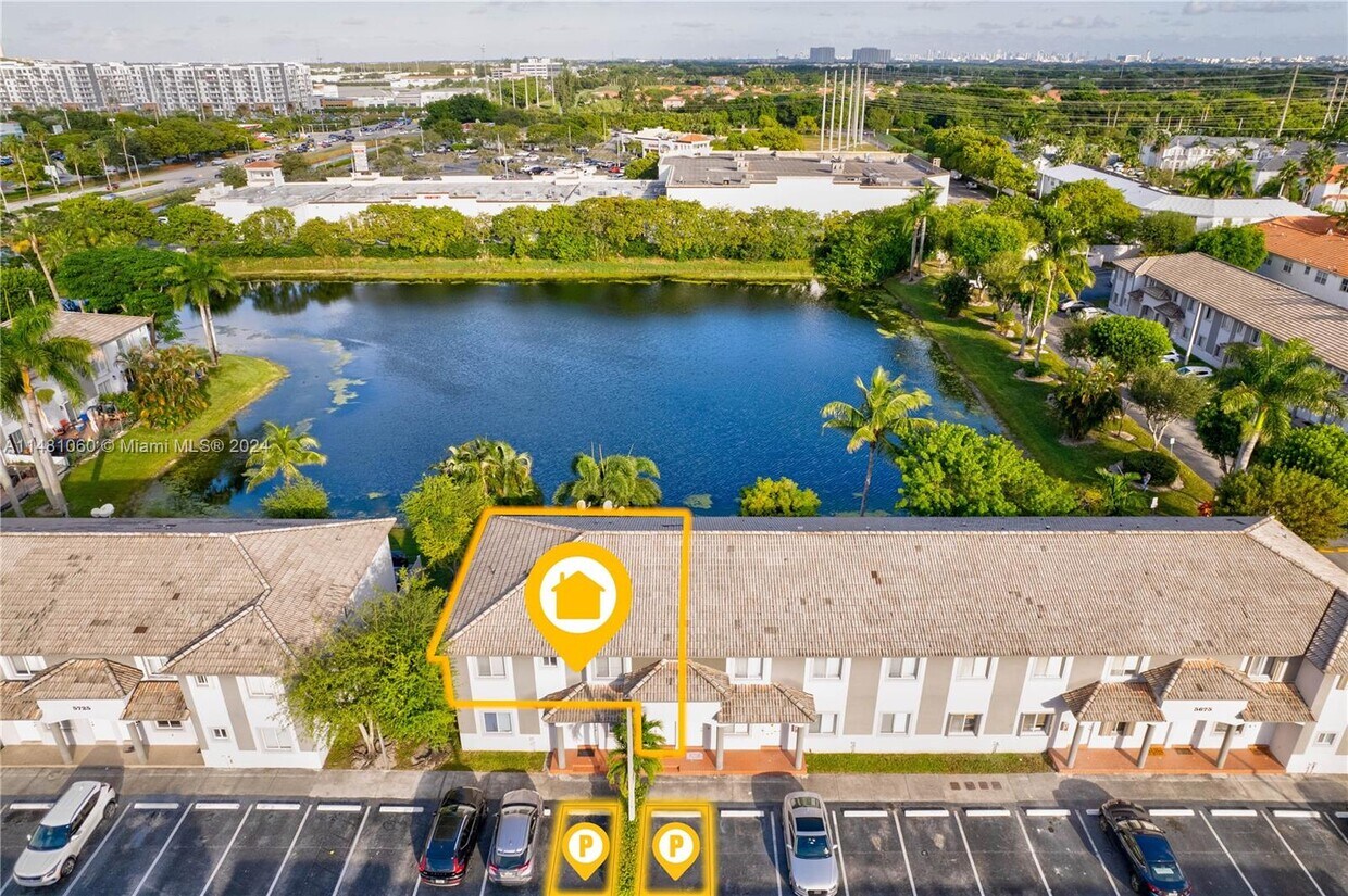 Foto principal - 5675 NW 109th Ave