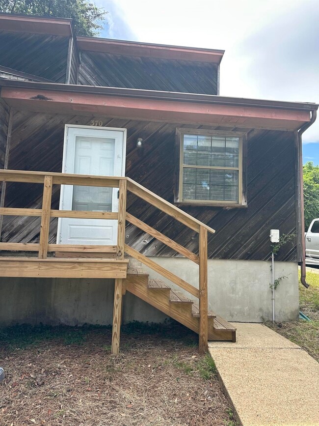 Building Photo - 370 Hayden Rd