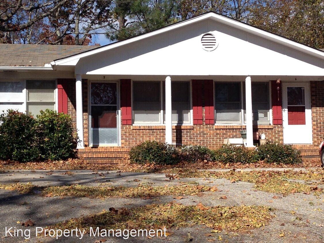 Primary Photo - 4003 Dix St