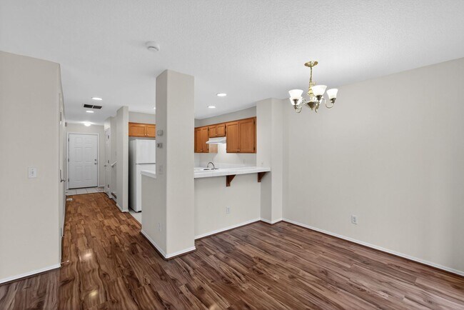 Foto del edificio - 42016 NW Barton Ct